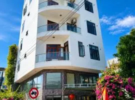 Phương Nhi Motel