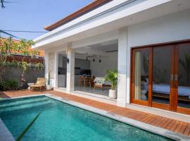 Sundaze Villas - Cozy Stay in Canggu with Private Pool, hotel di Kerobokan