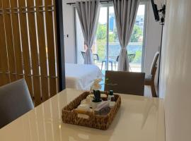 Apartamento Monoambiente en Encarnación con Parking, hotel v mestu Encarnación