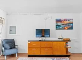 2 Bed1 Bath on the Boardwalk by the Inlet