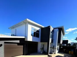 Papamoa Family Beach House
