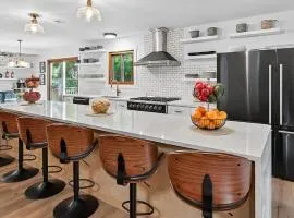 Beautiful spaces by Medicine Lake Home