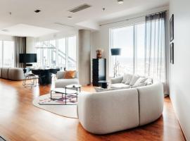 W Apartments 180 View Luxury 4BR Residence, Sauna, hotel i Tallinn