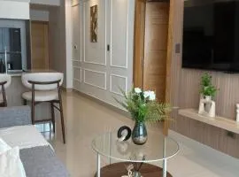 Modern Luxury Apartment Prime City Location