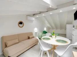 Attic studio, with air conditioning