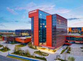 Grand Mercure Chengdu East, hotell i Chengdu