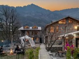 StayVista at The River Story - Raison with Lawn, BBQ