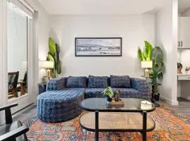 Luxury 2-BR with Juliet Balcony
