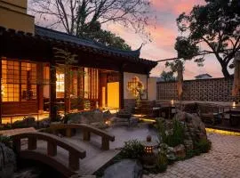 Liaoxin Valley Forest Hotel