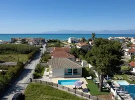 Beach Villa Christina by PosarelliVillas