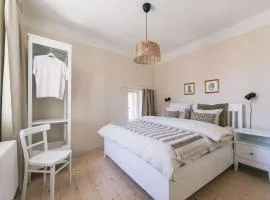 Rabi Lodge - Design Stay in Former Synagogue