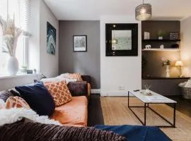 Licatas Apartment Cirencester Cotswolds Sleeps 6