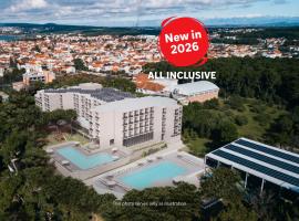 Family Hotel Adria - All inclusive, hotelli kohteessa Biograd na Moru