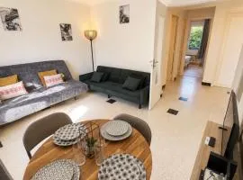 Deux pièces cosy au cœur dun jardin fleuri
