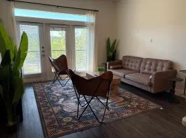 Elegant 1BR Escape Modern Comforts