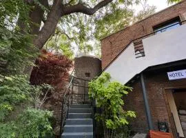 Hotel Binnenhof by Hutong 雍和院儿庭院酒店