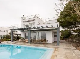 V196 Villa Brisas
