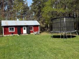 Nyrenoverad stuga på Mellersta Öland, Hotel in Borgholm