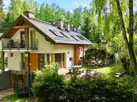 Mazursko - komfortowe apartamenty nad jeziorem, sauna, kominki na parterze