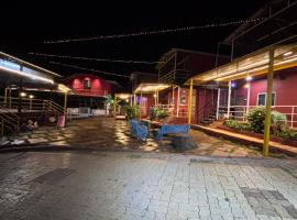 Exotica De Swiss, hotel in Panchgani