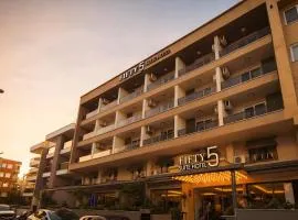 FIFTY5 Suite Hotel