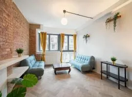 Spacious 2BR Stay near Central Station