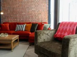 Stylish two bedroom apartment in centre of Cardigan