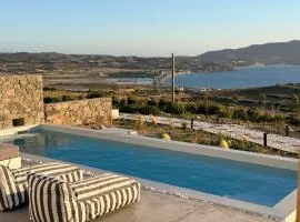 Villa Nabia Milos 4 Bedrooms Sunset view