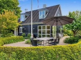 Holiday Home Gullan - 75m from the sea by Interhome