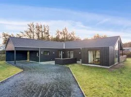 Holiday Home Øthbiorn - 1-1km from the sea by Interhome