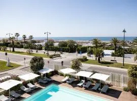 Grand Hotel