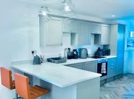 4BR Holiday Home for Contractors in Grain Rochester, Medway