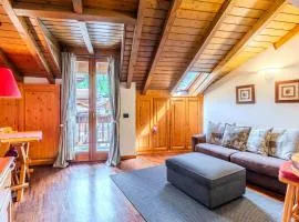 Apartment Mansarda al Campanile by Interhome