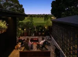 Bangalow Barn (Entire) - Romantic Getaway for 2