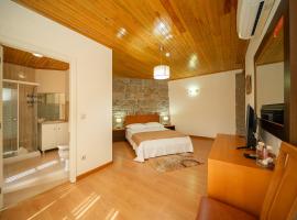 DM Turismo Rural Room 6, hotel di Campo