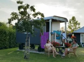 Unieke pipowagen, Recreatie aan de Vecht, Weesp