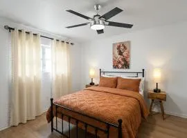 Trendy 1BR Steps to Lake Eola - Thornton Park