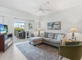 Olde Marco Condo - Charming & Convenient Location