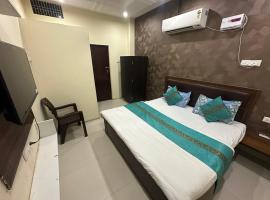Hotel Lake view, hotel di Varanasi