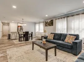 13 Mi to Gillette Stadium: Pet-Friendly Apt!