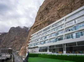Pearl Continental Attabad