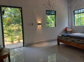 Tropical Lodge Lucky Home, hotel i Phú Quốc