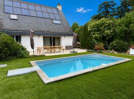 La Parenthèse -piscine, hotel en Ploemeur
