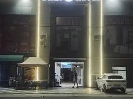Vira Hotel
