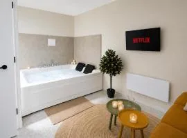 Appartement Central avec Jacuzzi Privé I Strasbnb
