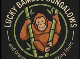 Lucky Bamboo'Bungalows and Orangutan Jungle Trekking Tours, ξενοδοχείο σε Bukit Lawang