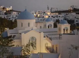 Aurelia Rooms