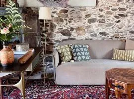 Casa 5A - Refúgio Intimo e privado com design e pátio acolhedor