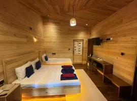 Wood Chalets Ella