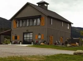 2 Bedroom 2 Bath Barn-dominium on Horse Sanctuary